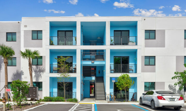 RENCO Lakewood Village - Blue Entry